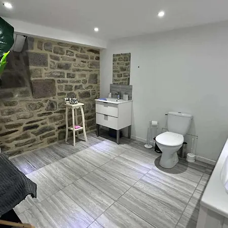 Pet Friendly & Accessible 3-bed Sleeps 6